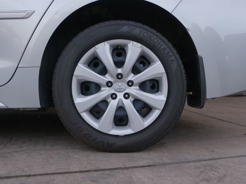 Used 2023 Toyota Corolla LE image 34