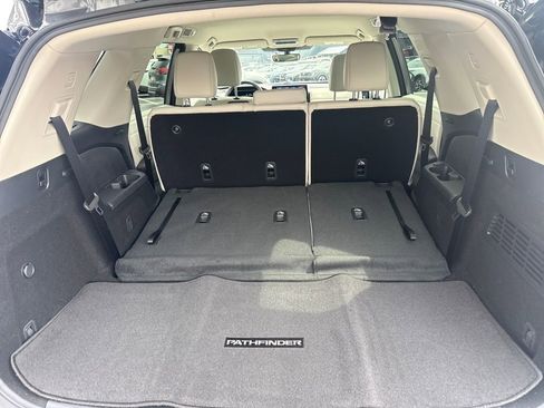 New 2026 Nissan Pathfinder SL FWD image 23