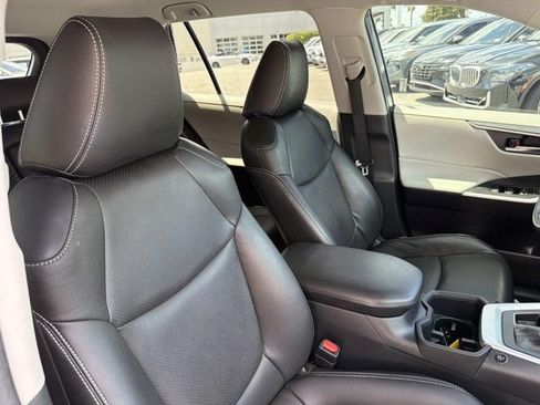 Used 2023 Toyota RAV4 XLE AWD/4WD image 17