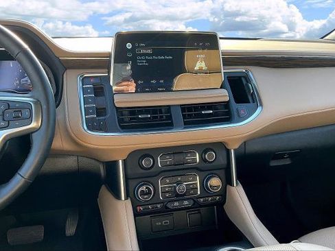 Used 2023 Chevrolet Tahoe Premier image 9