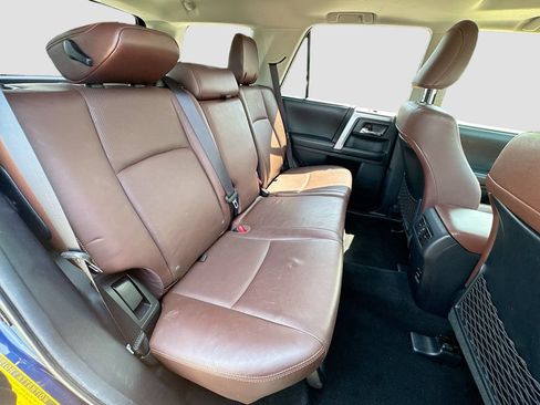Used 2016 Toyota 4Runner Limited AWD/4WD image 33