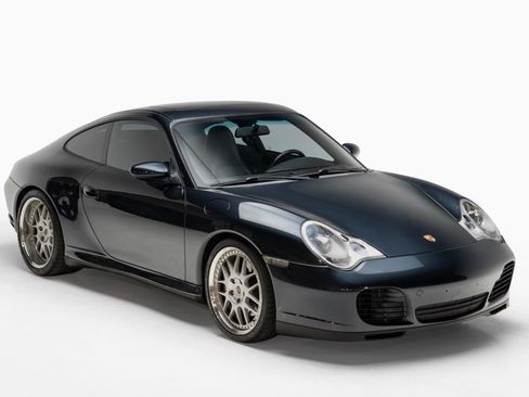 Used 2004 Porsche 911 Carrera 4S image 6