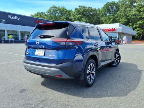 Used 2023 Nissan Rogue SV w/ SV Premium B Package AWD/4WD image 5