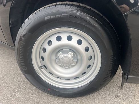 New 2026 Ford Maverick XL image 18