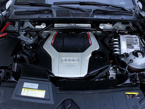 Used 2019 Audi SQ5 Prestige w/ Prestige Package image 31