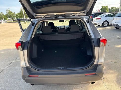 Used 2025 Toyota RAV4 XLE AWD/4WD image 26