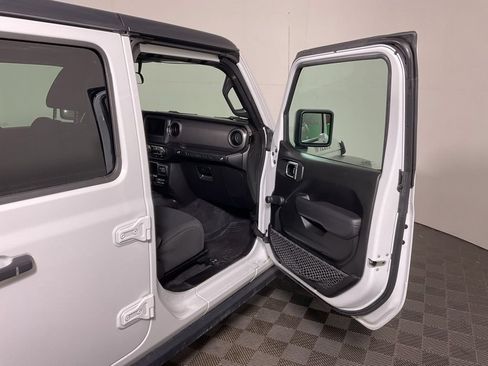 Used 2023 Jeep Wrangler Unlimited Sport AWD/4WD image 34