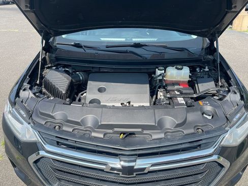 Used 2019 Chevrolet Traverse LS AWD/4WD image 11