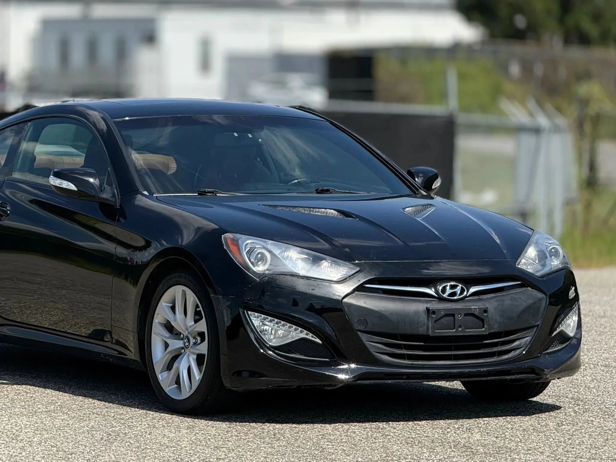 Used 2013 Hyundai Genesis 3.8 RWD image 15