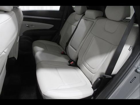 Certified 2024 Hyundai Tucson SEL w/ Convenience Package FWD image 19