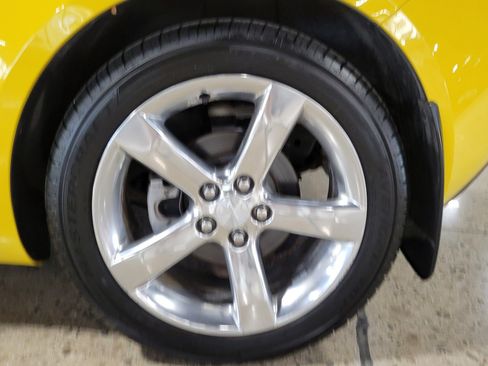 Used 2007 Pontiac Solstice Convertible w/ Premium Package RWD image 4