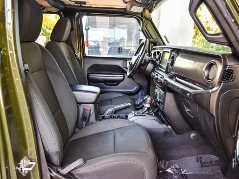 Used 2021 Jeep Wrangler Unlimited Sport image 15