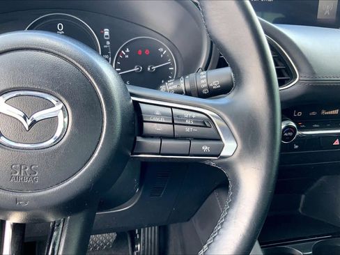 Used 2024 MAZDA MAZDA3 s FWD image 25