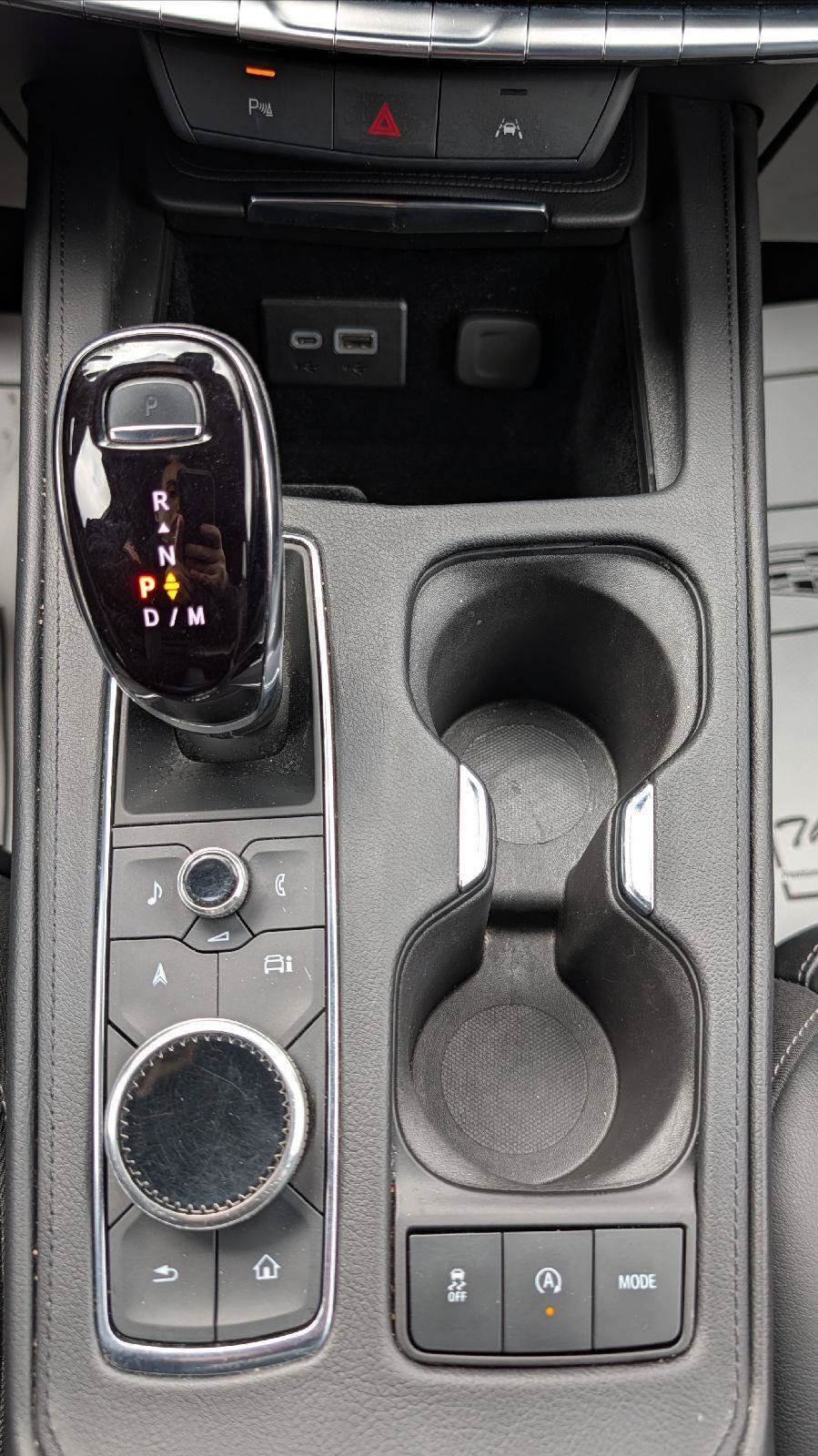 Used 2024 Cadillac XT4 Premium Luxury AWD/4WD image 17