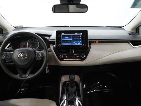 Used 2021 Toyota Corolla LE FWD image 14