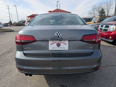 Used 2018 Volkswagen Jetta S image 5