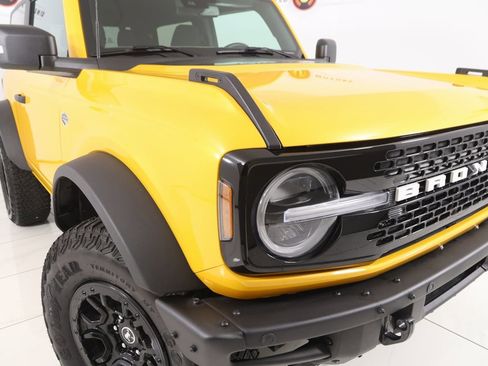 Used 2022 Ford Bronco Wildtrak image 17