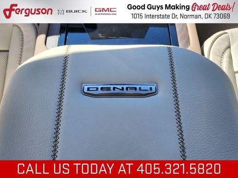 New 2026 GMC Yukon Denali w/ Denali Reserve Package AWD/4WD image 40