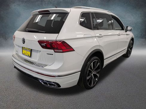 Used 2022 Volkswagen Tiguan SEL R-Line AWD/4WD image 4