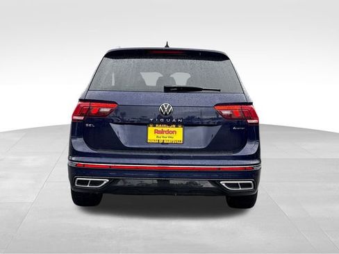 Used 2022 Volkswagen Tiguan SEL R-Line image 6