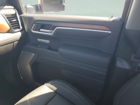 Used 2025 GMC Sierra 1500 Denali image 24