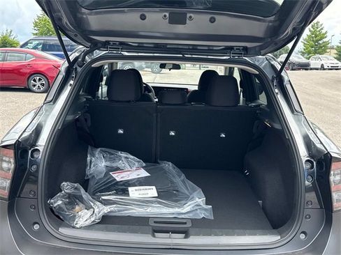 New 2025 Nissan Kicks SV w/ SV Premium Package image 12