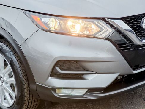 Used 2022 Nissan Rogue Sport SV image 5