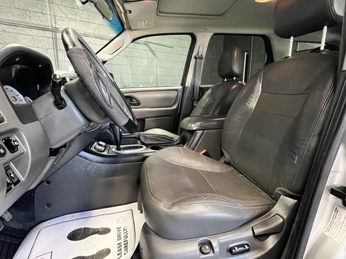 Used 2007 Ford Escape 4WD Hybrid image 8