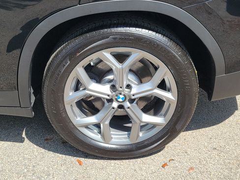 Used 2024 BMW X3 sDrive30i w/ Premium Package RWD image 6