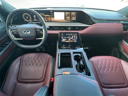 Certified 2025 INFINITI QX80 Autograph w/ Autograph Exterior Package image 10