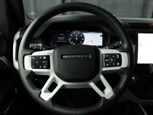 Used 2025 Land Rover Defender 110 S AWD/4WD image 11
