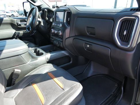 Used 2023 GMC Sierra 2500 AT4 w/ Gooseneck/5TH Wheel Package AWD/4WD image 15