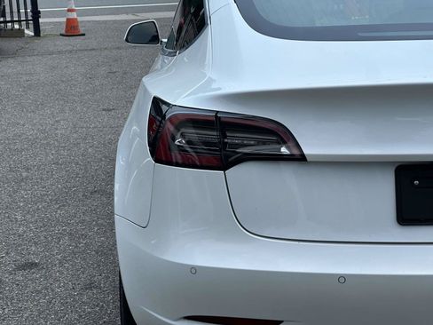 Used 2020 Tesla Model 3 Long Range AWD/4WD image 12