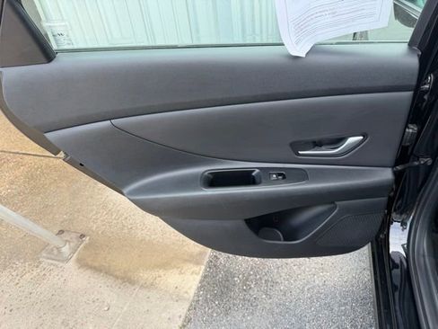 Used 2023 Hyundai Elantra SEL w/ Convenience Package FWD image 26