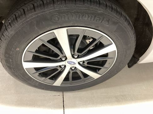 Used 2023 Subaru Impreza Premium image 9