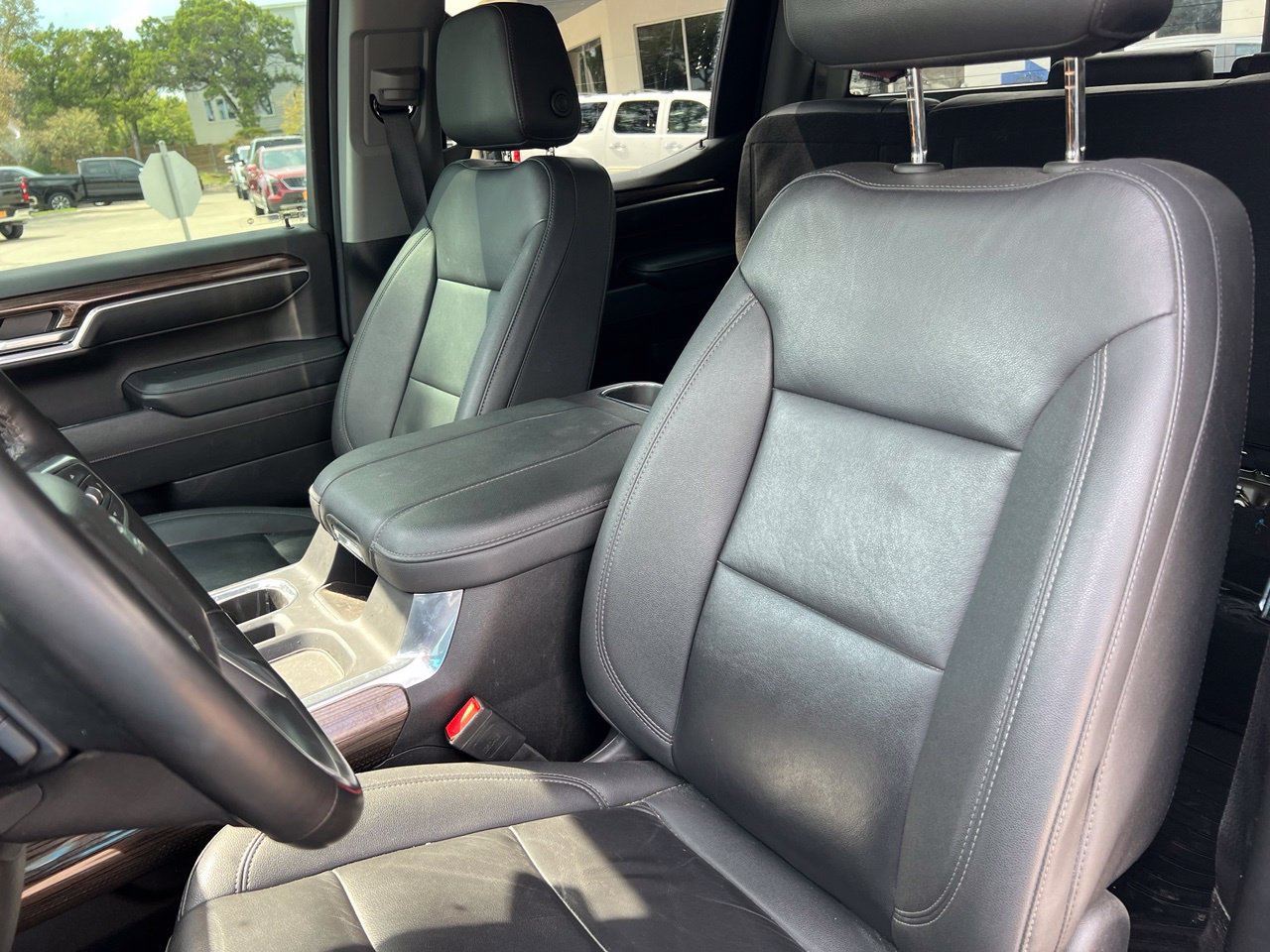 Used 2024 Chevrolet Silverado 1500 RST w/ Convenience Package II AWD/4WD image 10