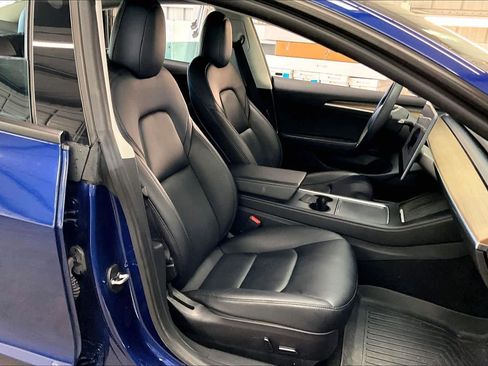 Used 2022 Tesla Model 3 Long Range image 10