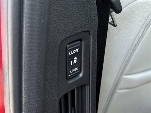 New 2026 Honda Odyssey Touring image 13