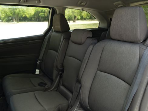 Used 2019 Honda Odyssey EX image 18