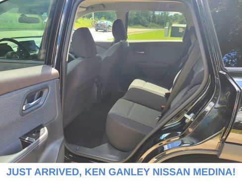 Certified 2023 Nissan Rogue SV AWD/4WD image 15