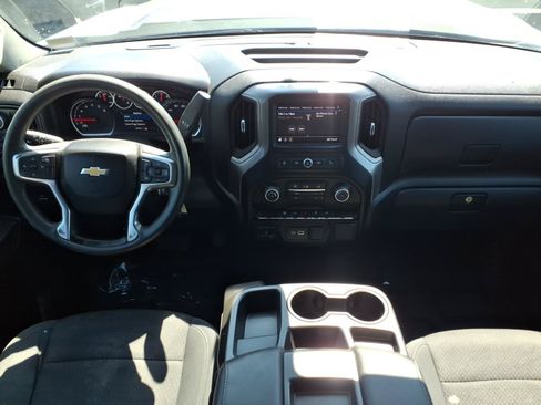 Used 2021 Chevrolet Silverado 2500 Custom w/ Custom Convenience Package AWD/4WD image 13