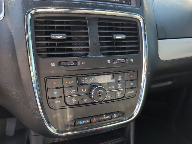 Used 2018 Dodge Grand Caravan GT FWD image 18