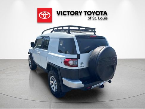 Used 2014 Toyota FJ Cruiser 4WD w/ Convenience Package image 5