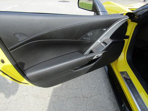 Used 2019 Chevrolet Corvette Grand Sport image 11