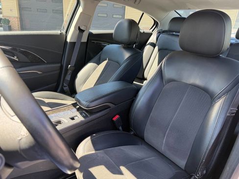 Used 2014 Buick LaCrosse image 16
