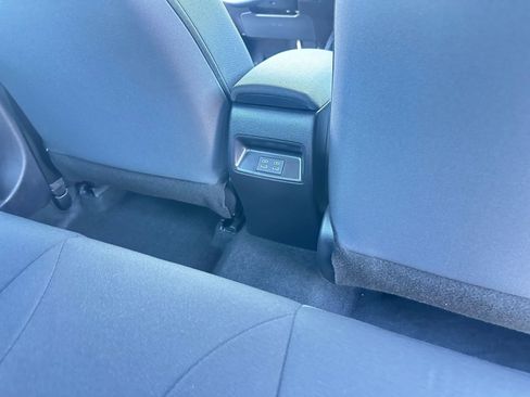 Used 2025 Toyota Corolla LE image 24