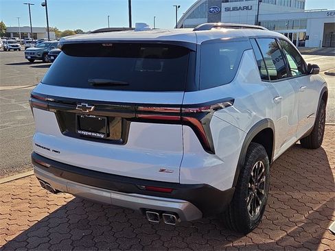 New 2026 Chevrolet Traverse Z71 w/ Driver Confidence Package image 4