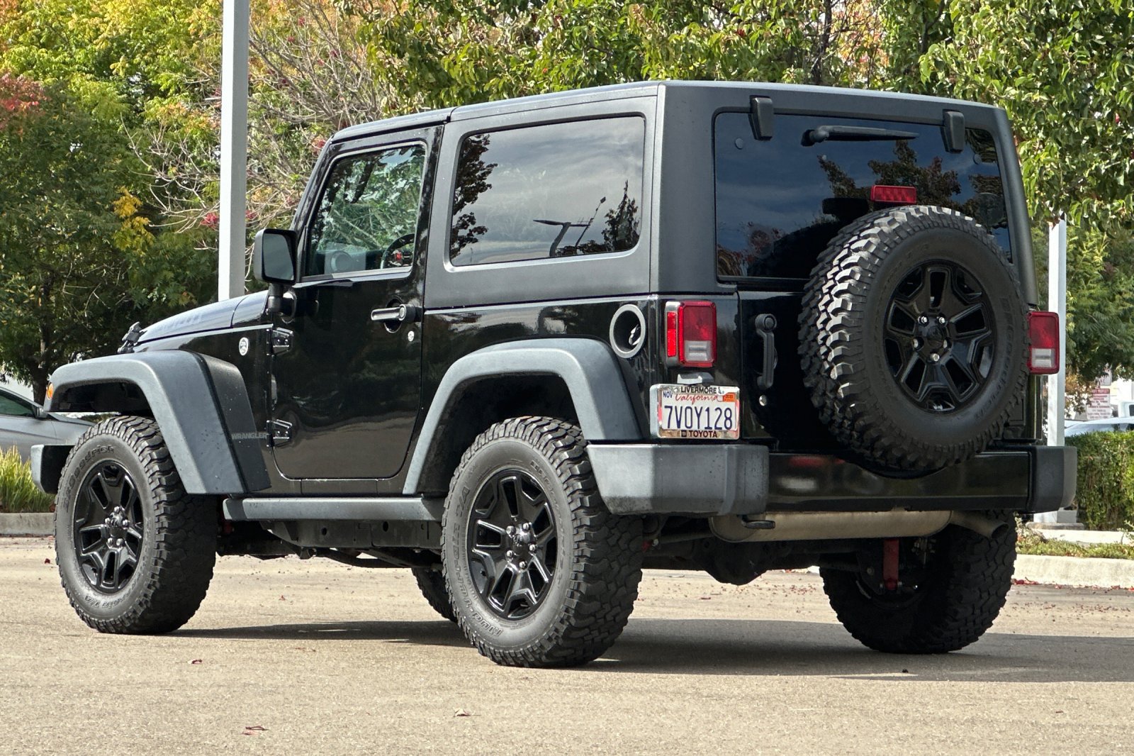 Used 2016 Jeep Wrangler Sport AWD/4WD image 6
