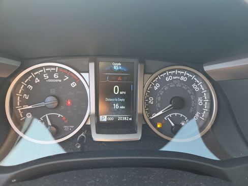 Used 2023 Toyota Tacoma SR5 w/ Technology Package AWD/4WD image 13