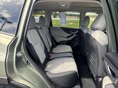 Used 2021 Subaru Forester Premium AWD/4WD image 16